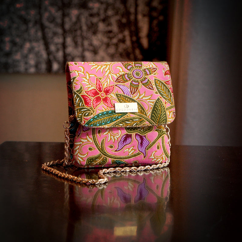 Clasp Wallet - Pink Trumpet