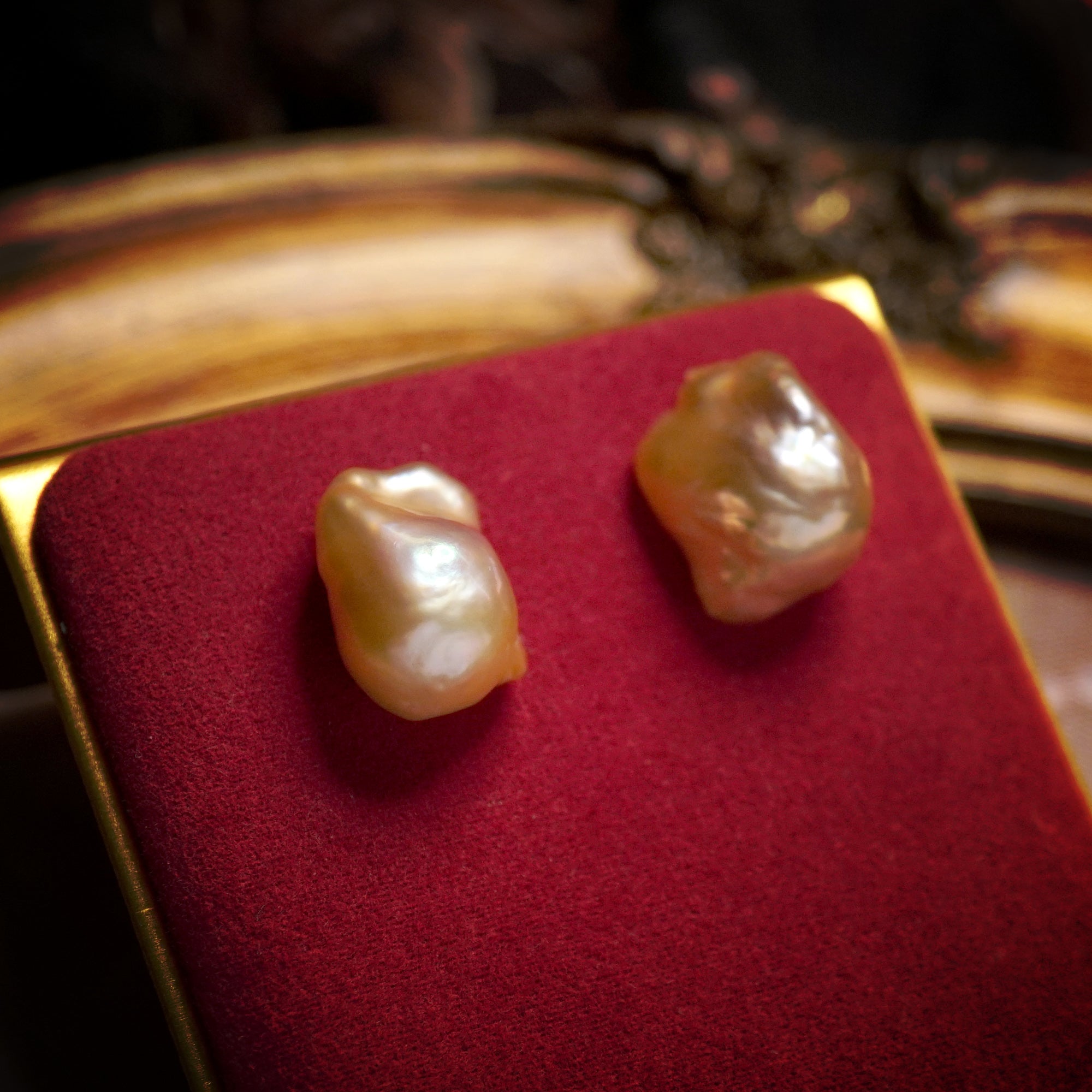 Pure Form Baroque Studs(CL)