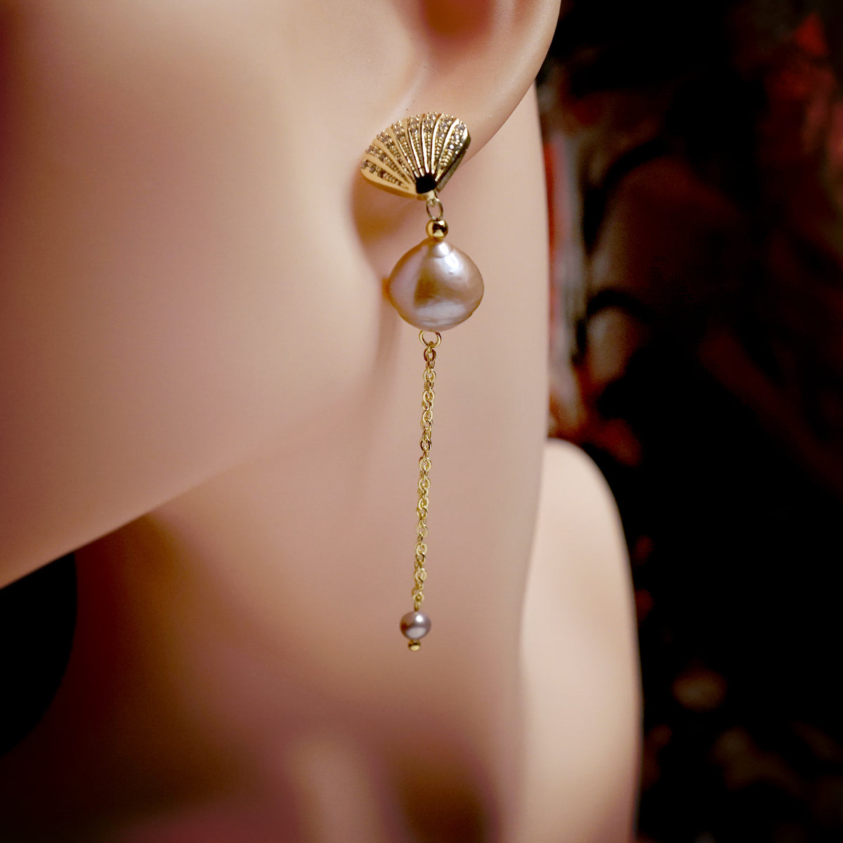 Pearl Tides Dangle Earring