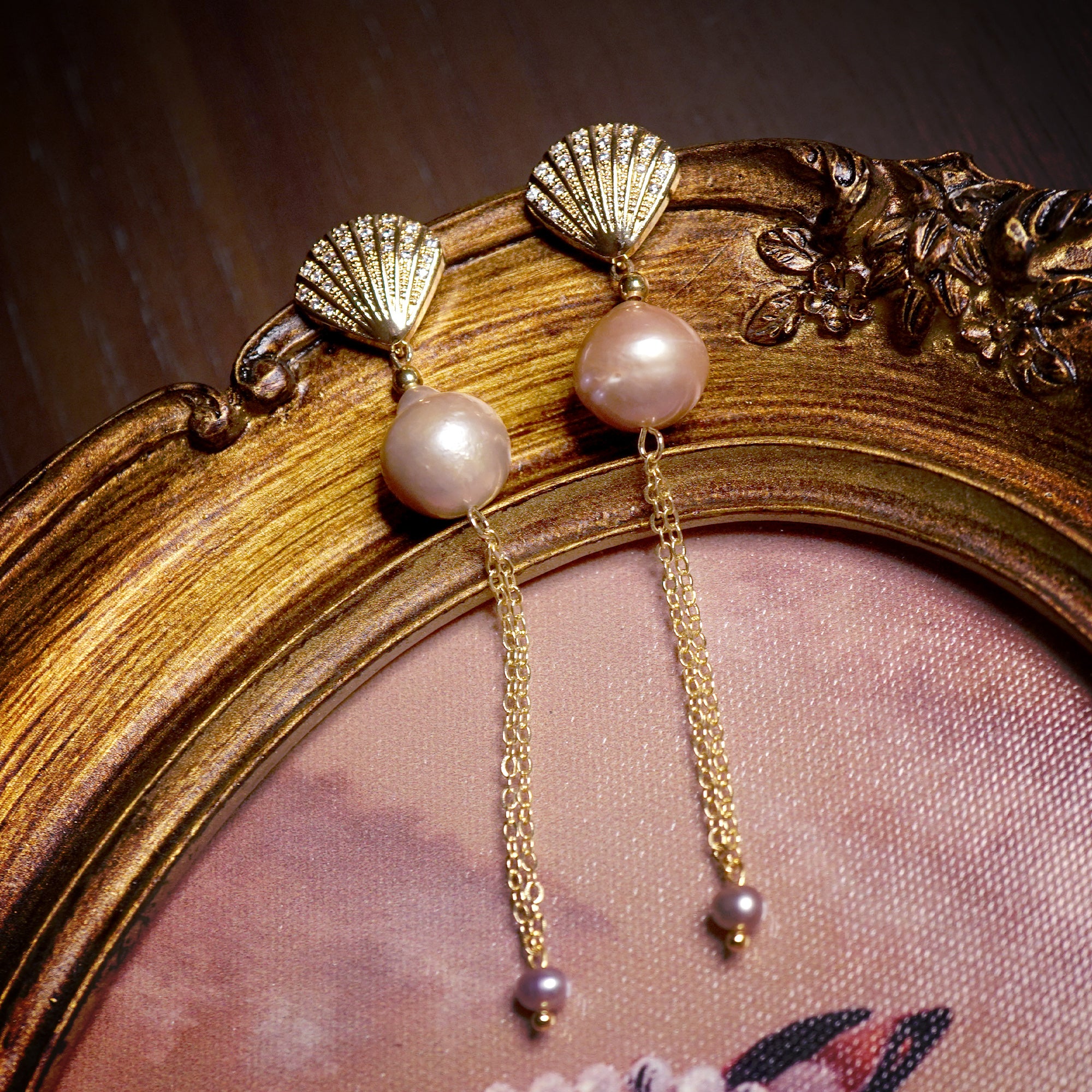 Pearl Tides Dangle Earring