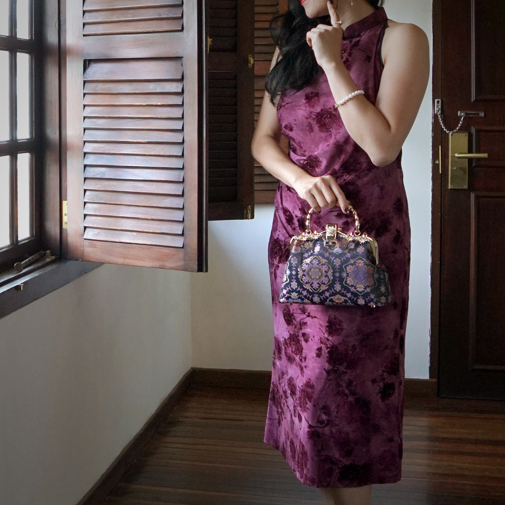 Rhinestone Frame Handbag - Stained Glass