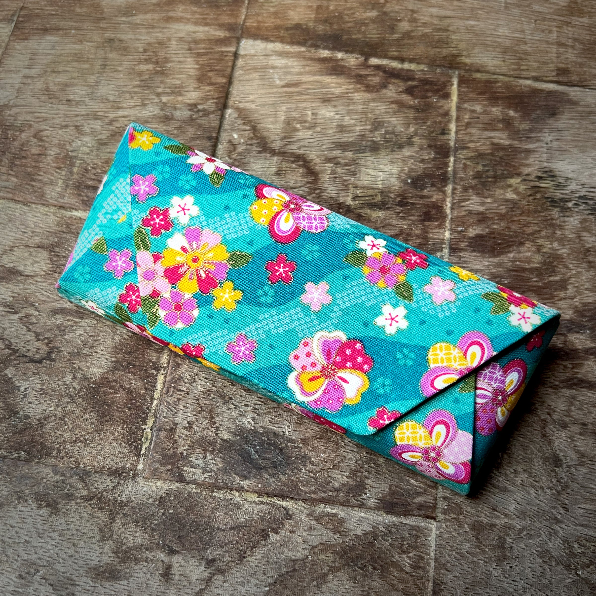 Glasses Case - Floral Breeze