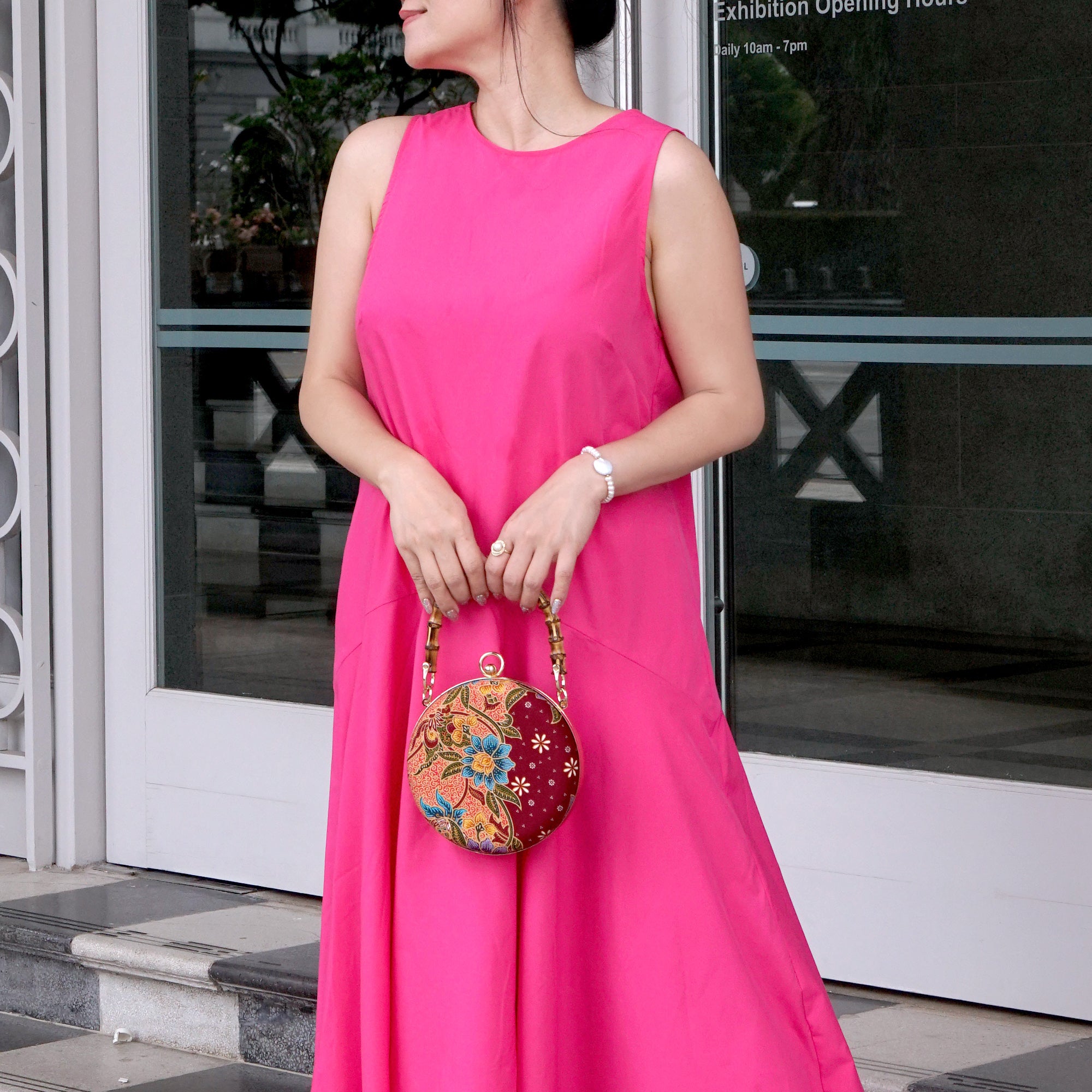 Round Hard Case Bamboo Handle Bag - Tropical Midnight