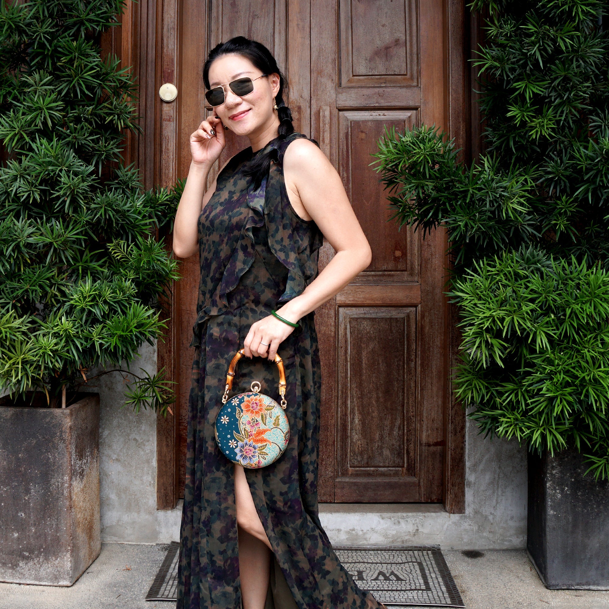 Round Hard Case Bamboo Handle Bag - Tropical Midnight