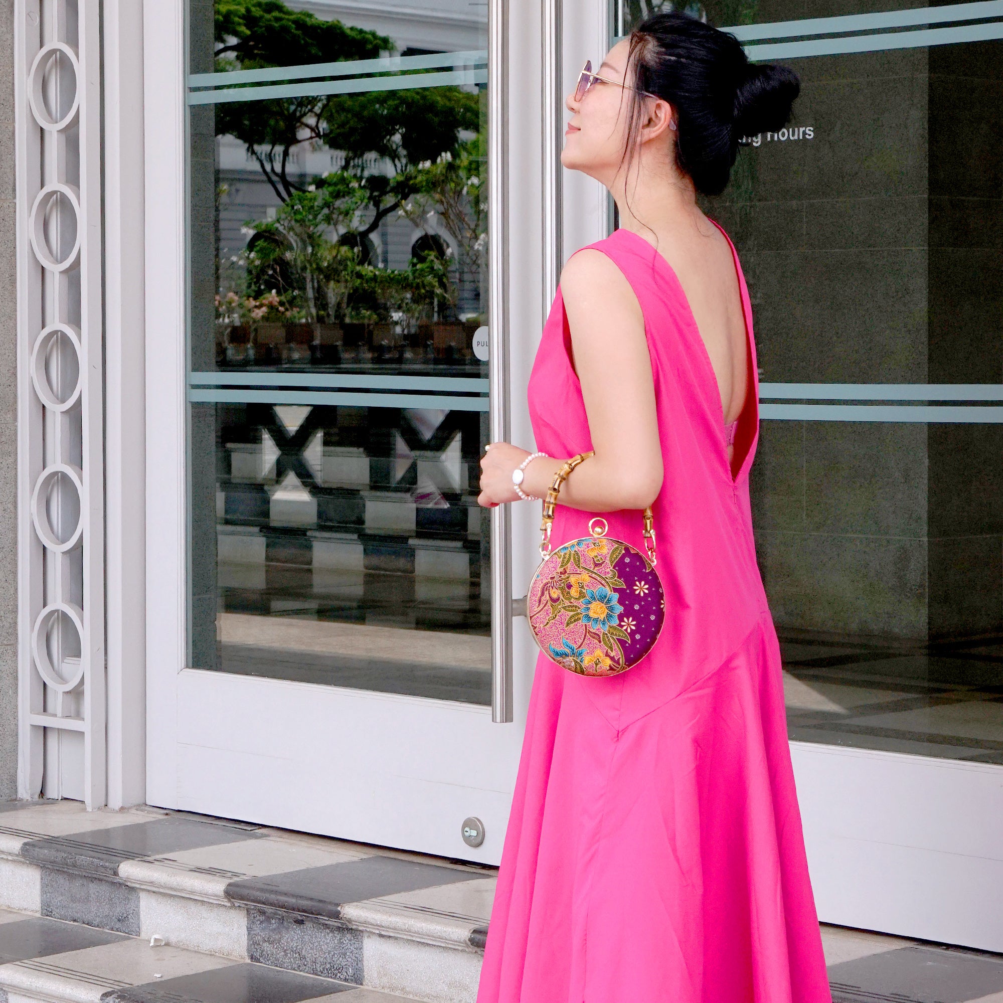 Round Hard Case Bamboo Handle Bag - Tropical Midnight