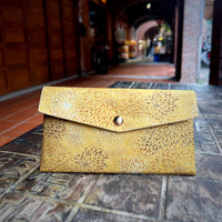 Red Packet Organizer - Golden Floral Array