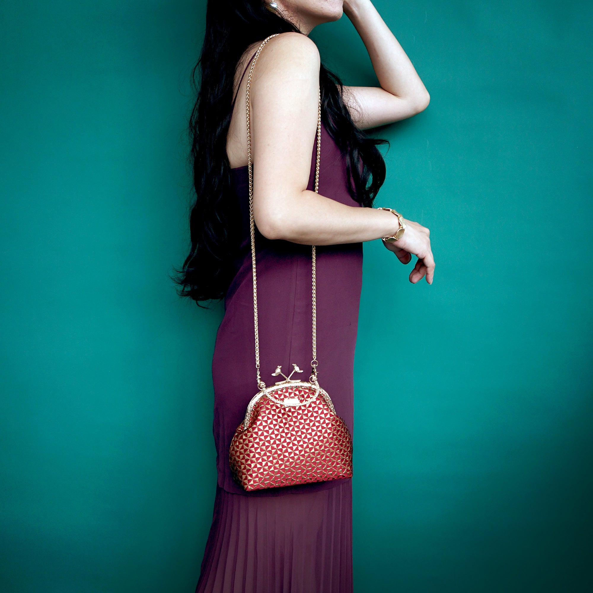 Birds Clasp Frame Bag - Red Makeup