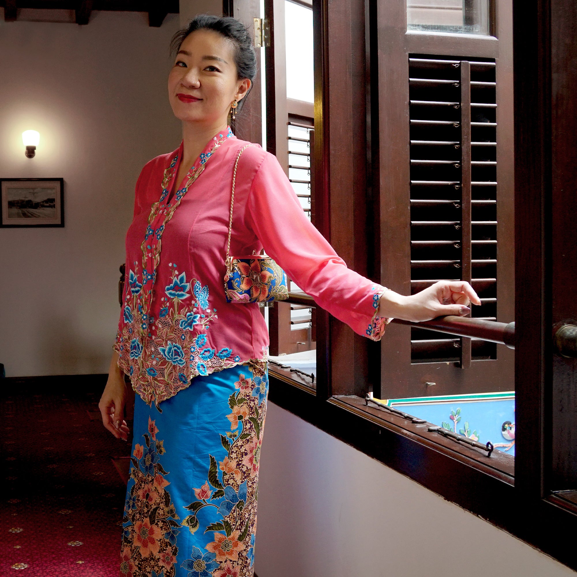 Nyonya Kebaya Blouse - Bayang Flora (size: L)