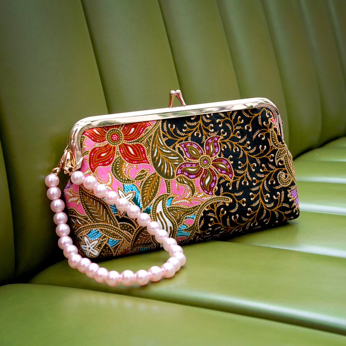 Wristlet Pouch - Pink Trumpet