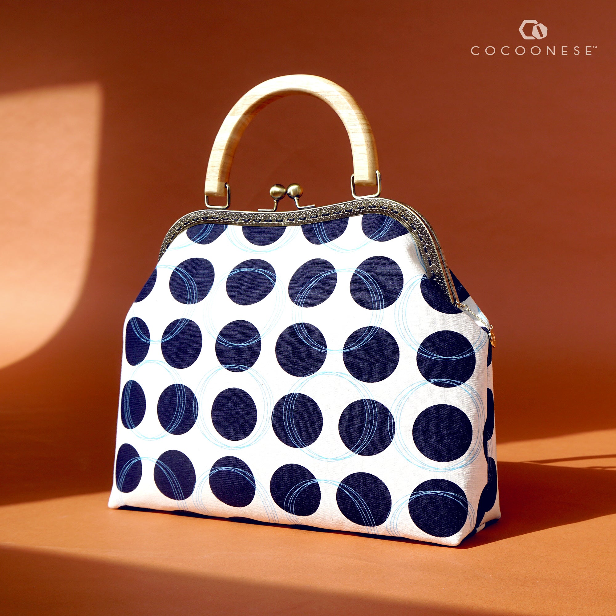 Clasp Handbag - Dotted B&W