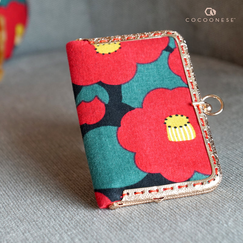 Kiss Clasp Card Holder - Camellia Japonica